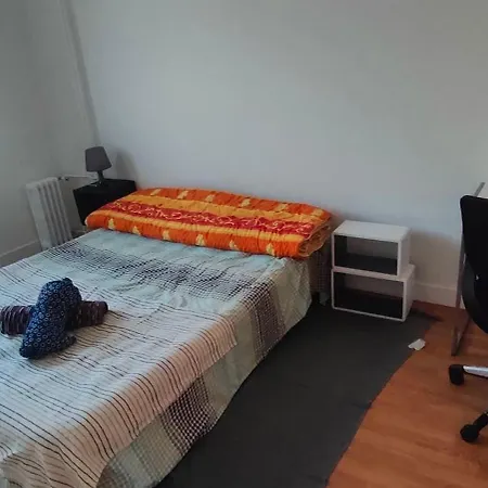 Stanza In Ambiente Calmo E Rilassante
